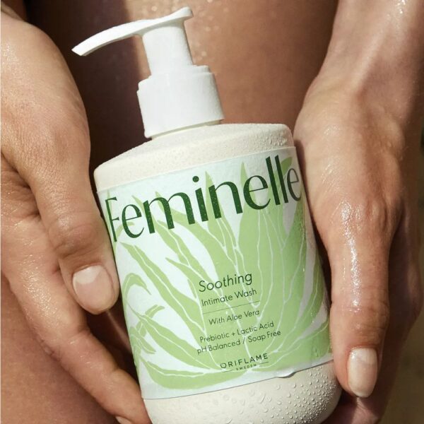 Aloe Vera Soothing Cleansing Gel for Feminelle External Genital Areas